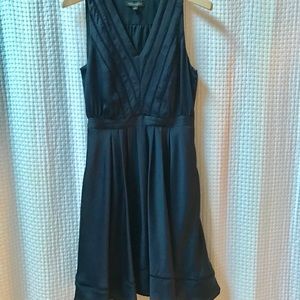 Banana Republic dress size 2, navy